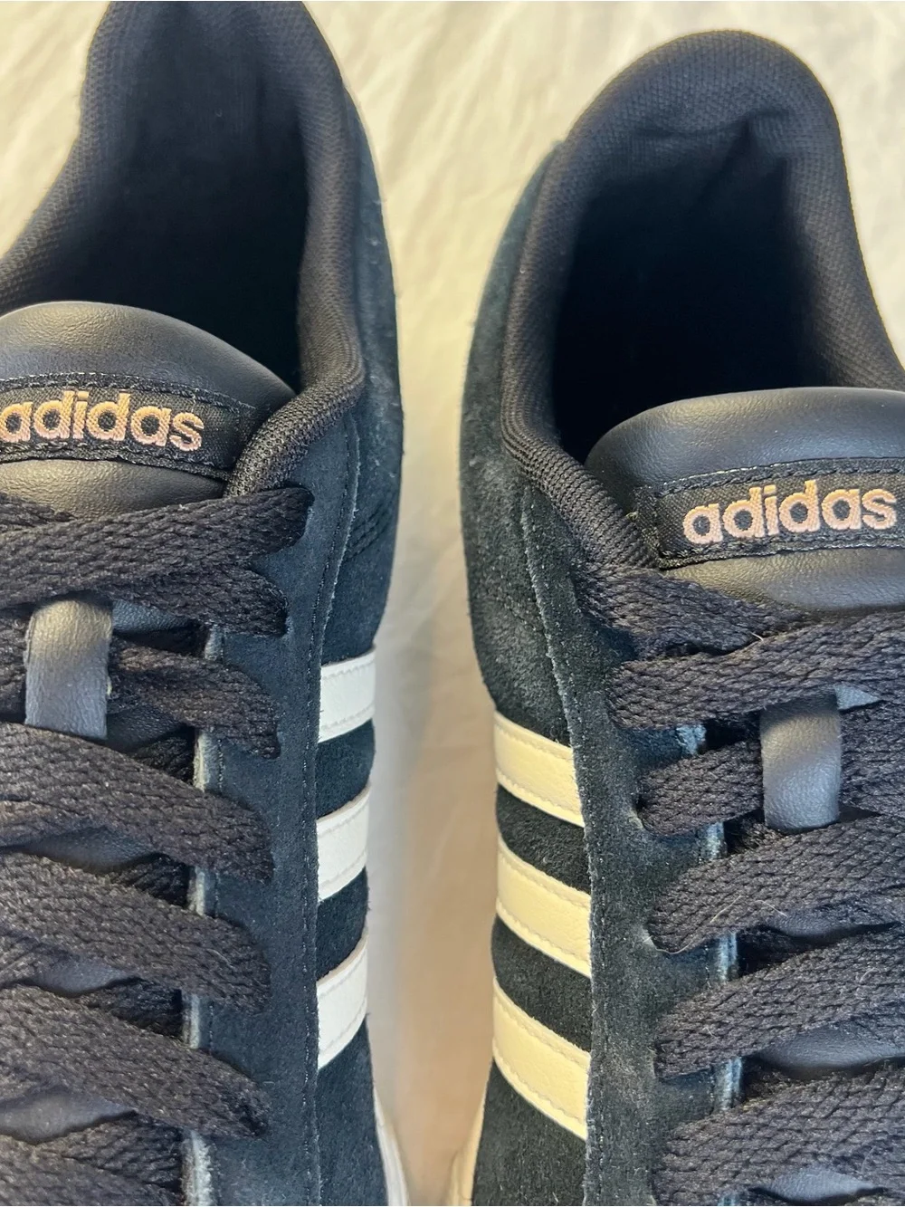 Adidas Neo Courtset Women’s sz11 Black Suede Sneakers AC7029 Y2K 90’s Skateboard